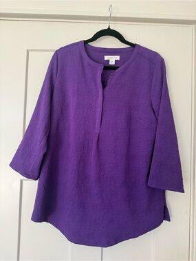 Liz Claiborne Purple Textured Round-Neck Tunic Medium